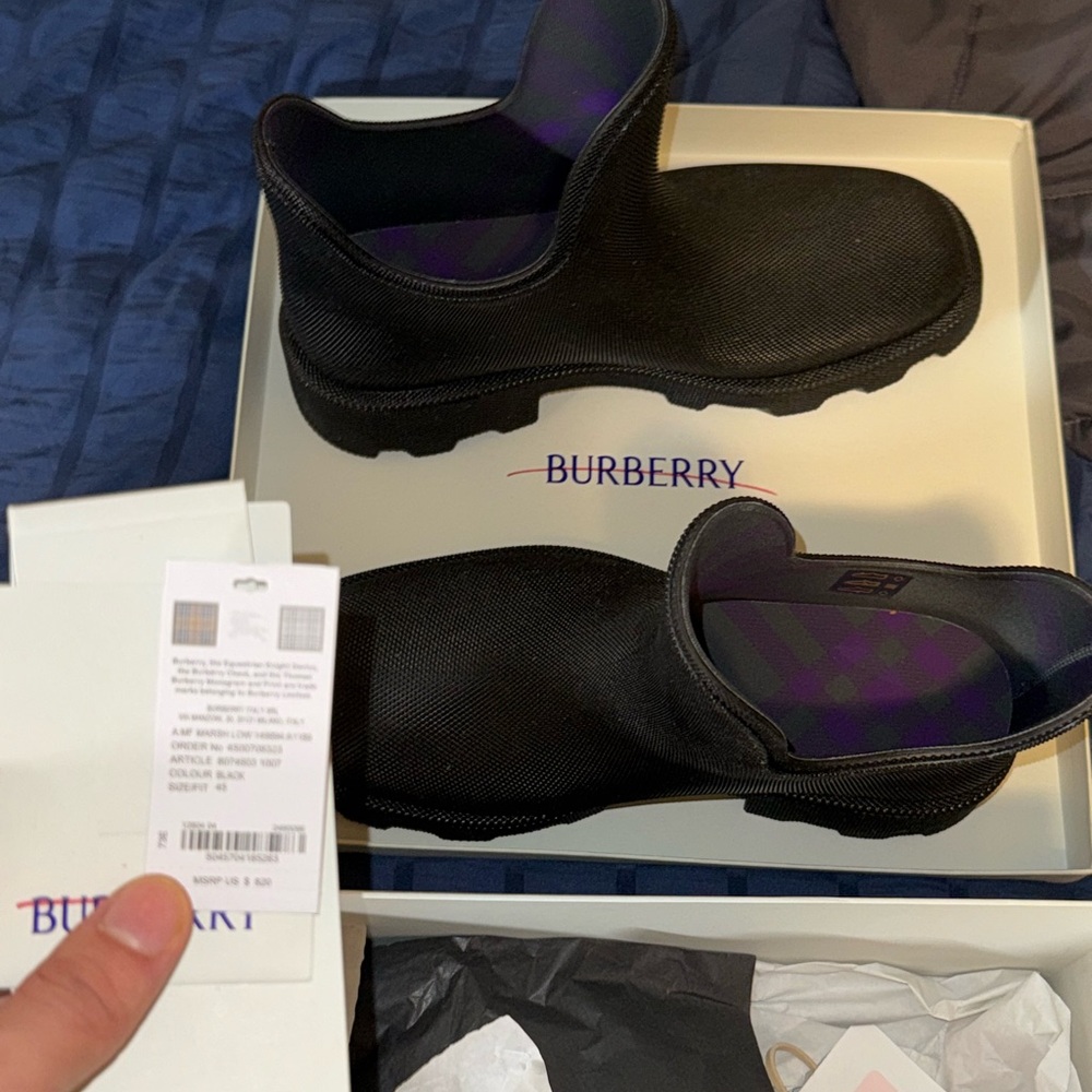 Burberry Black Textured Slip-On Rain Boots - Picture 2 of 7